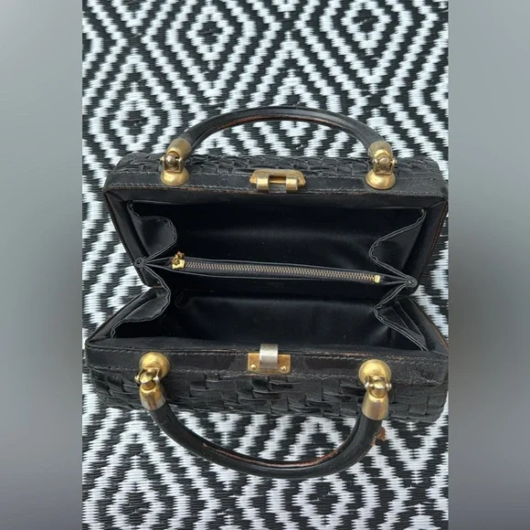 Vintage exclusively for Lewis British Hong Kong Black Woven Handbag - Picture 4 of 5